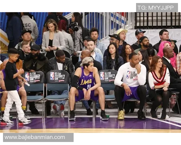 比伯与足球球星谁更厉害他们各自的影响力与成就对比分析 比伯与足球球星谁更厉害他们各自的影响力与成就对比分析