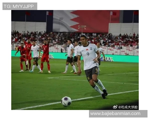 足球场上那些不畏强敌、坚韧不拔的球星们如何通过实力证明自己